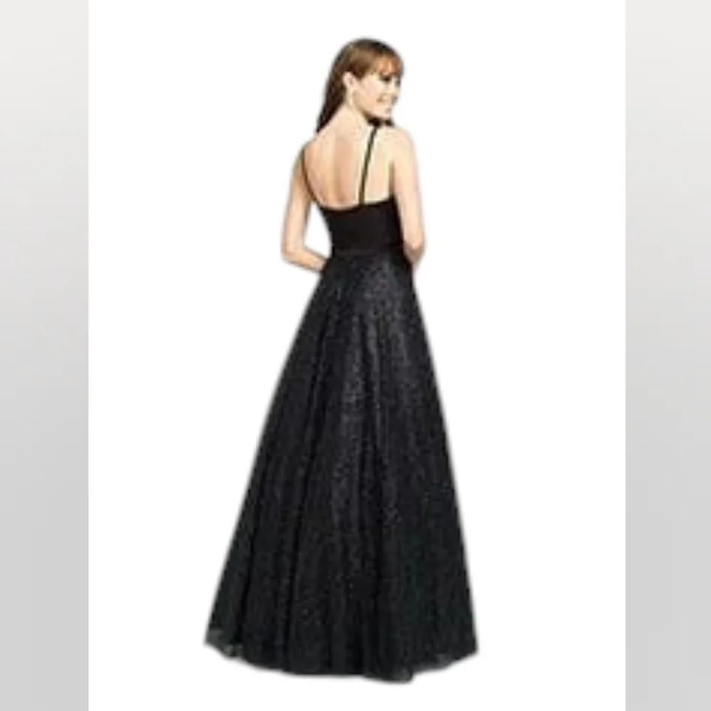 Madison‎ James Elegant Black Evening/Prom, Gown Size 6